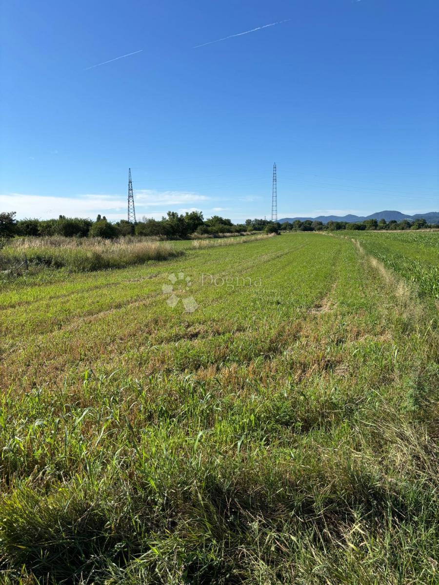 Zazidljivo zemljišče Centar, Varaždin, 5.966m2