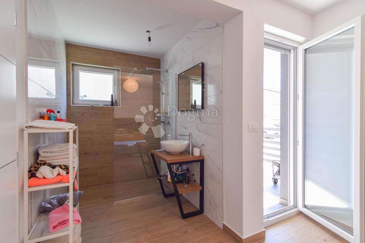 Hiša Novigrad, 135,30m2