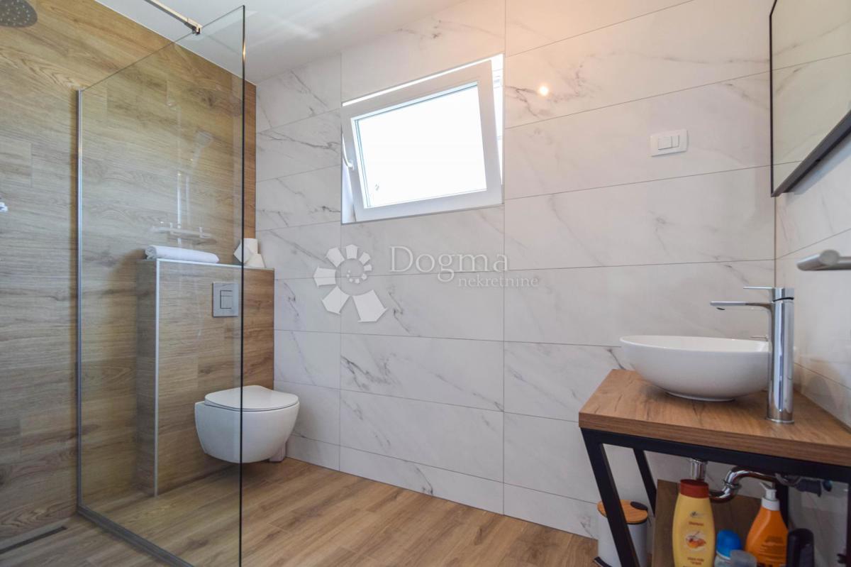 Hiša Novigrad, 135,30m2