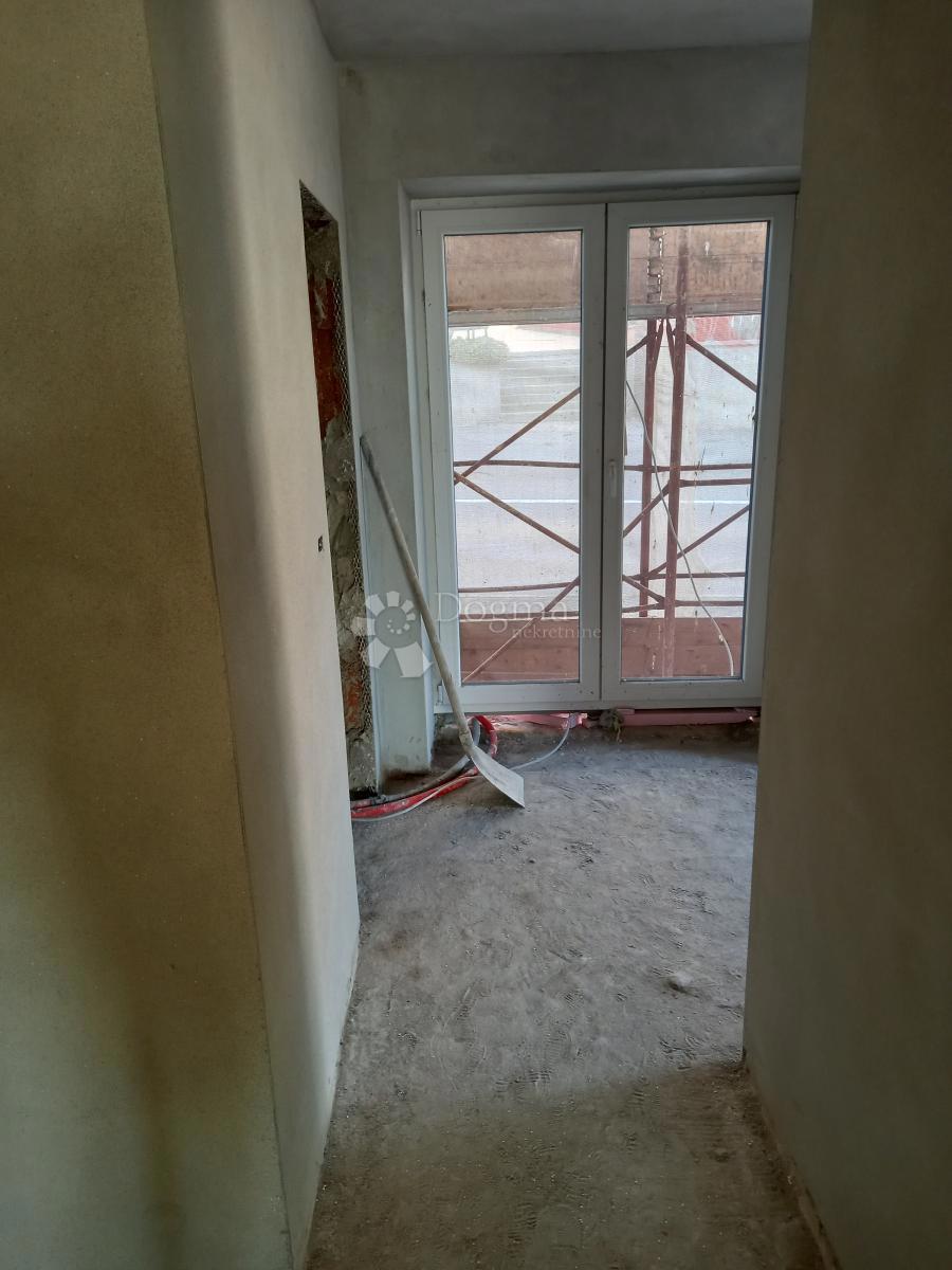 Matulji, na novo prenovljeno stanovanje v centru