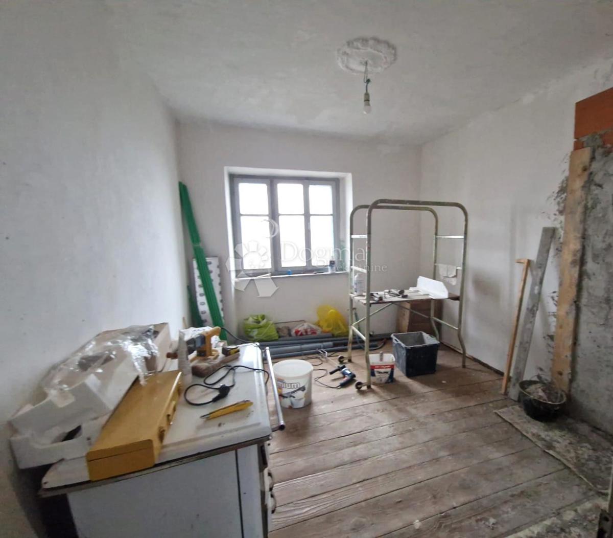 Hiša Tuk, Vrbovsko, 200m2