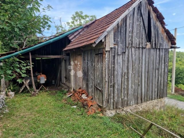 Hiša Tuk, Vrbovsko, 200m2