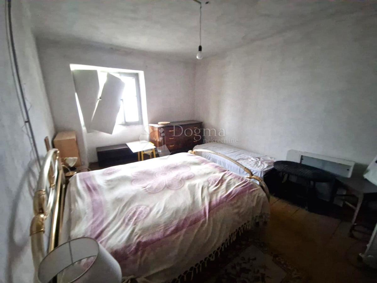 Hiša Tuk, Vrbovsko, 200m2