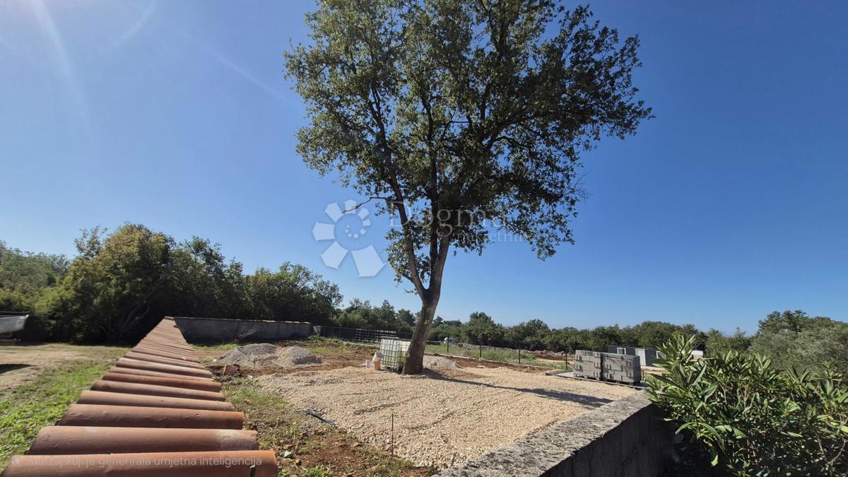 Ograjeno kmetijsko zemljišče 476 m2 