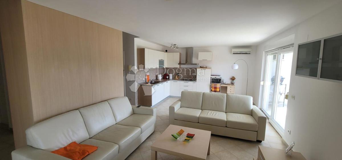 Stanovanje Zambratija, Umag, 180m2