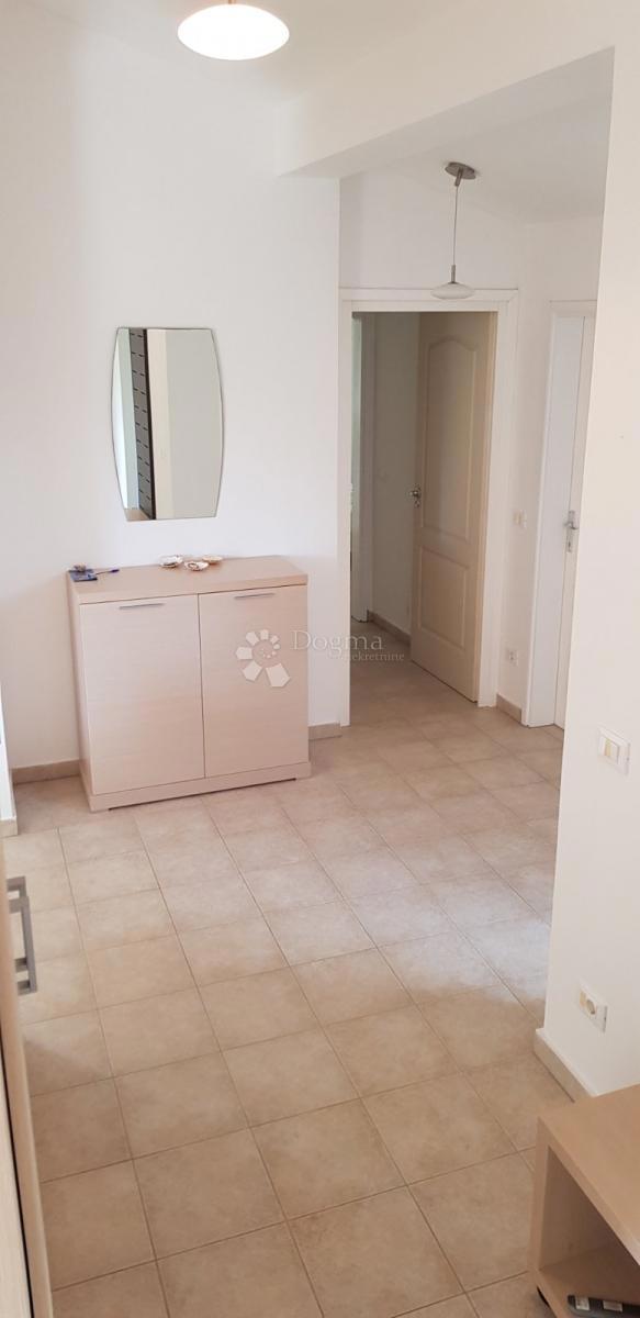 Stanovanje Zambratija, Umag, 180m2