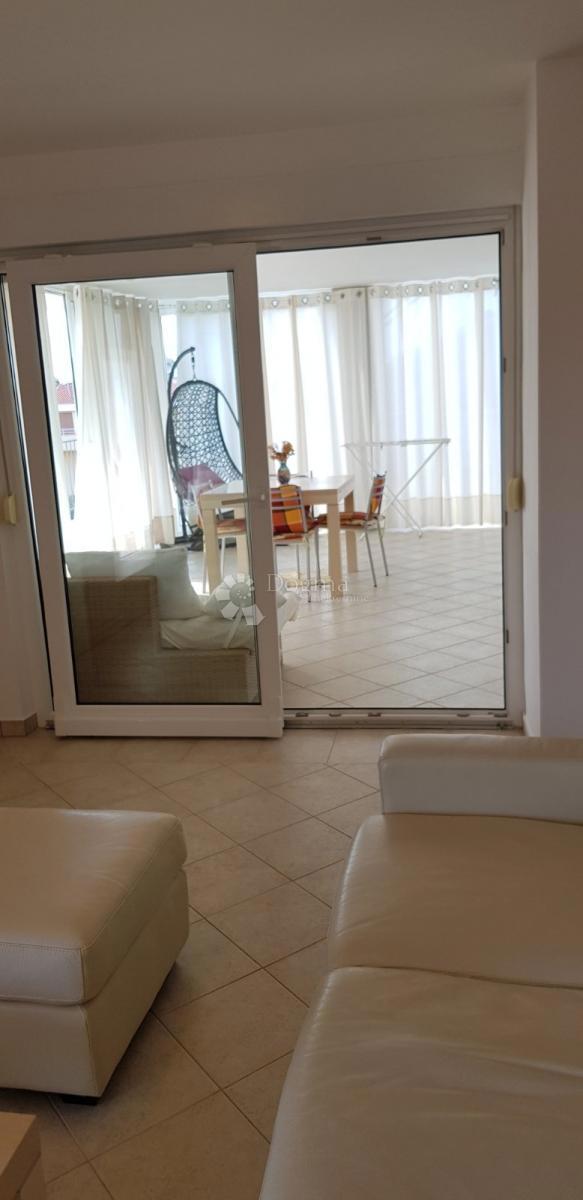 Stanovanje Zambratija, Umag, 180m2