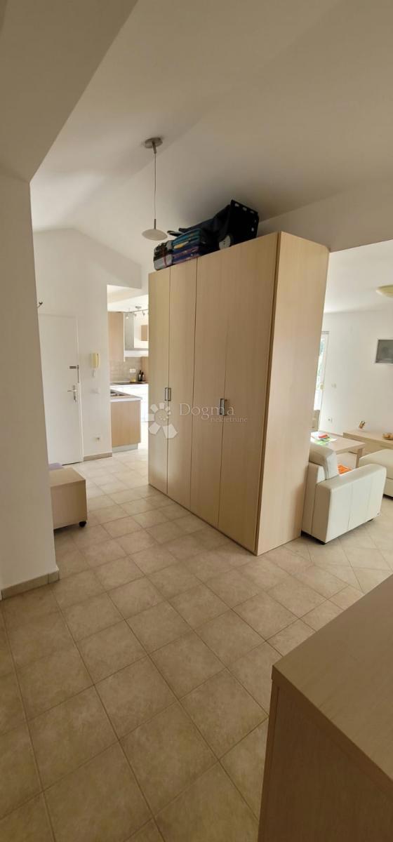 Stanovanje Zambratija, Umag, 180m2