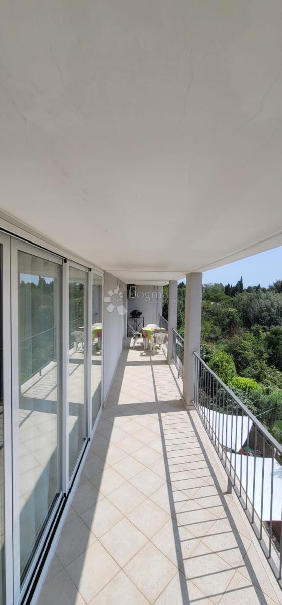 Stanovanje Zambratija, Umag, 180m2