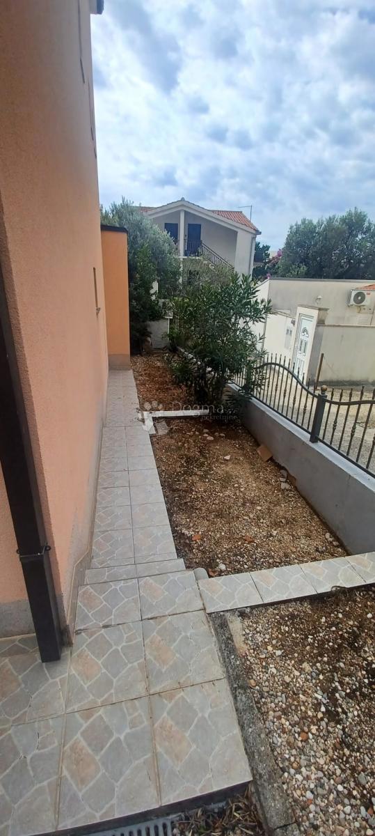 Hiša Podaca, Gradac, 204m2