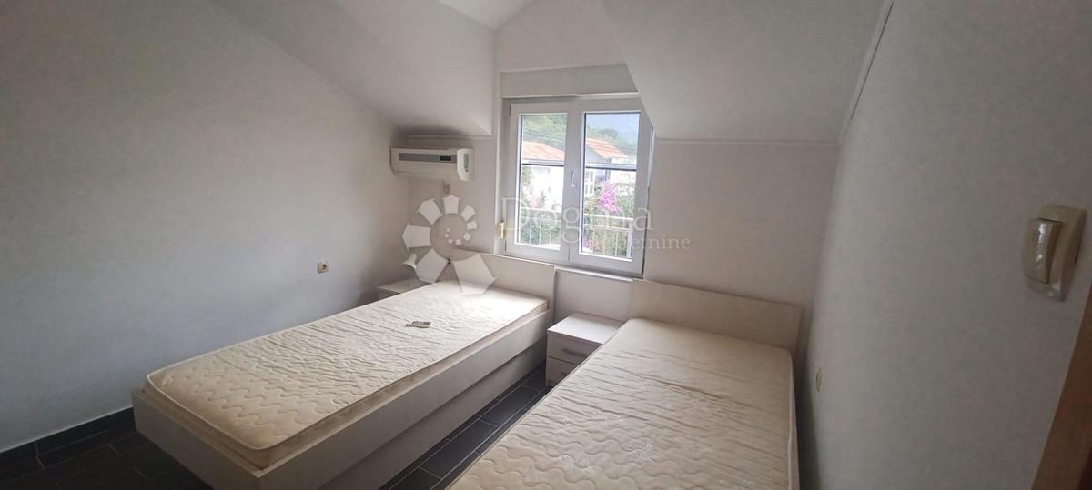 Hiša Podaca, Gradac, 204m2