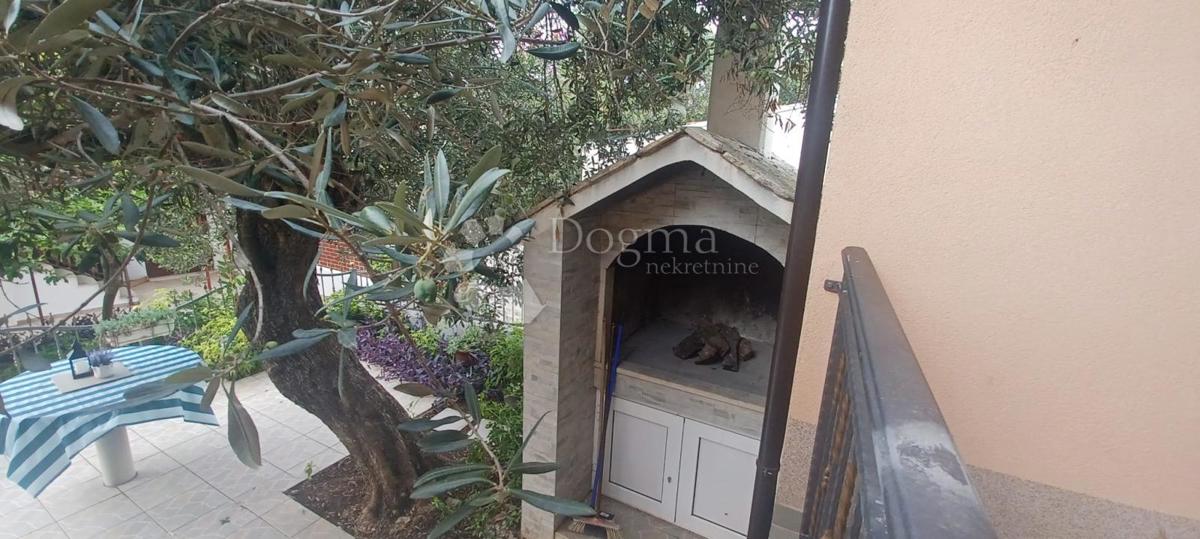 Hiša Podaca, Gradac, 204m2