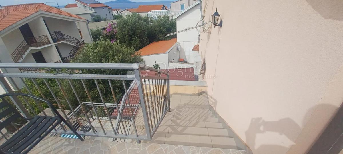 Hiša Podaca, Gradac, 204m2