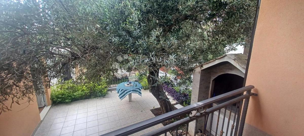 Hiša Podaca, Gradac, 204m2