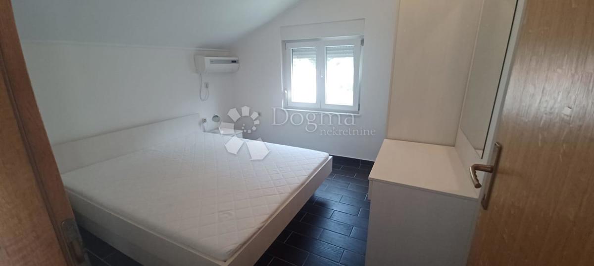 Hiša Podaca, Gradac, 204m2