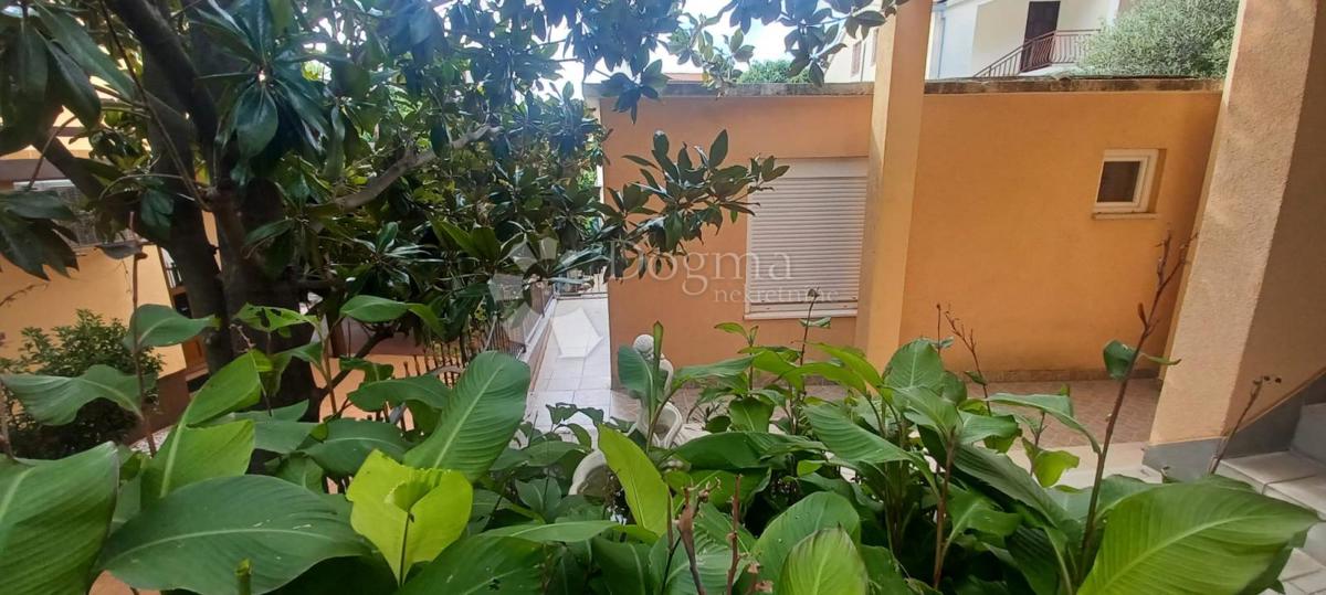 Hiša Podaca, Gradac, 204m2