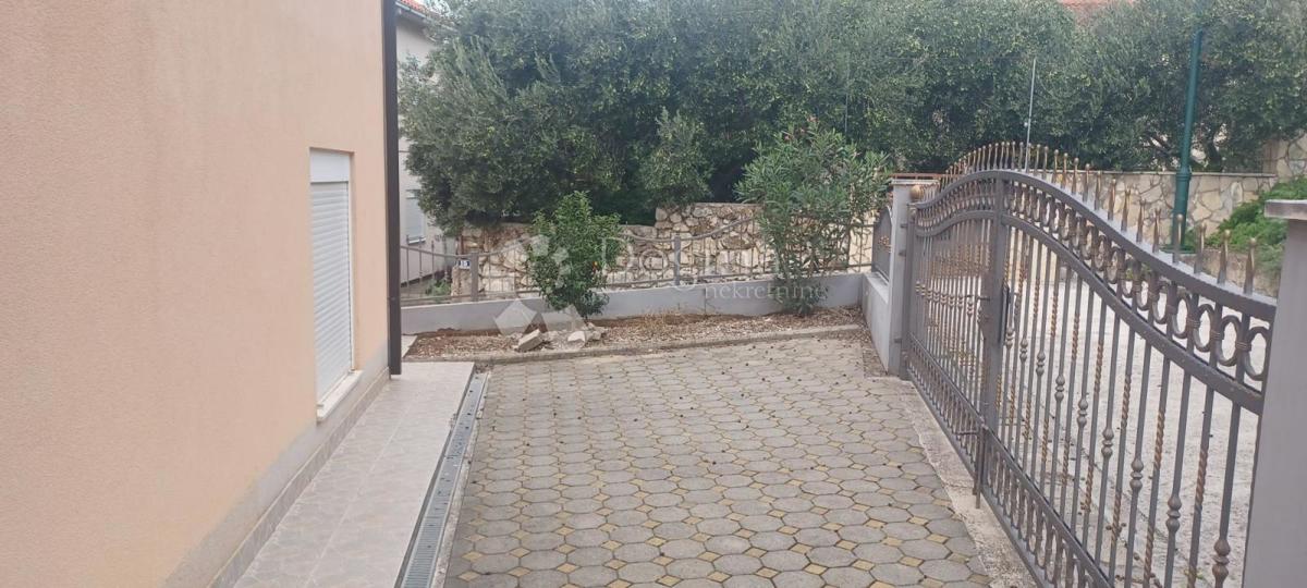 Hiša Podaca, Gradac, 204m2