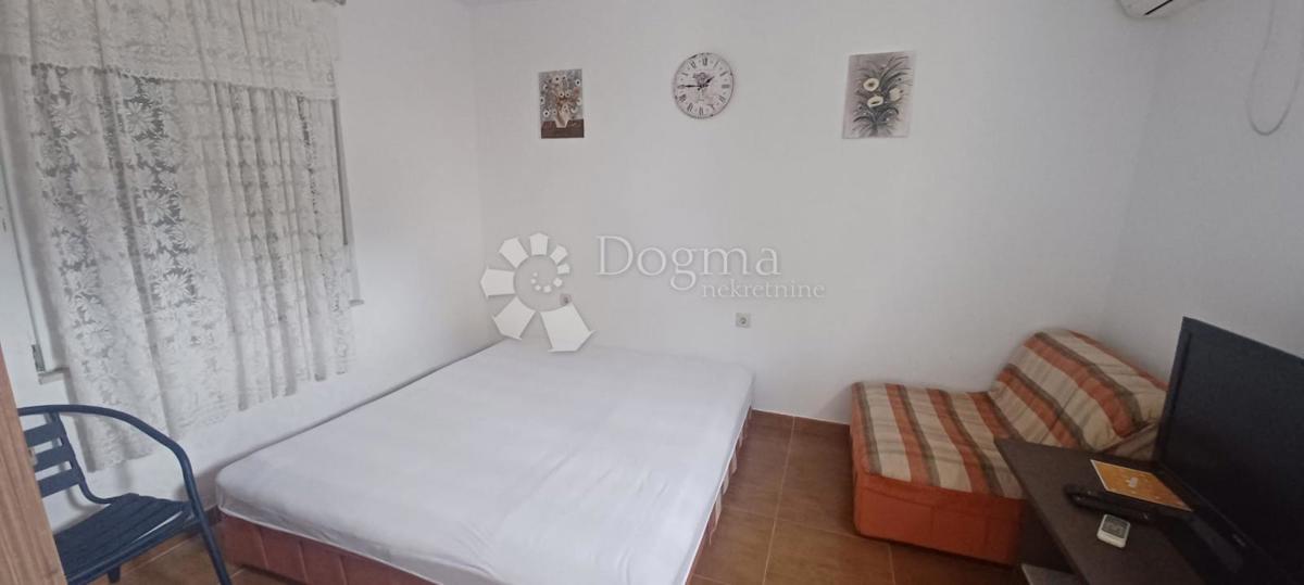 Hiša Podaca, Gradac, 204m2