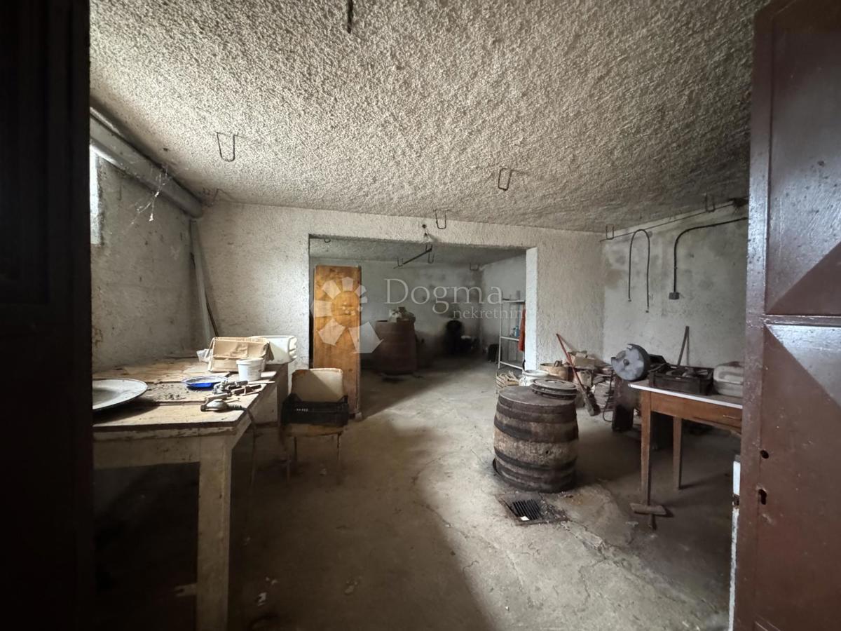 Hiša Kukuljanovo, Bakar, 246m2