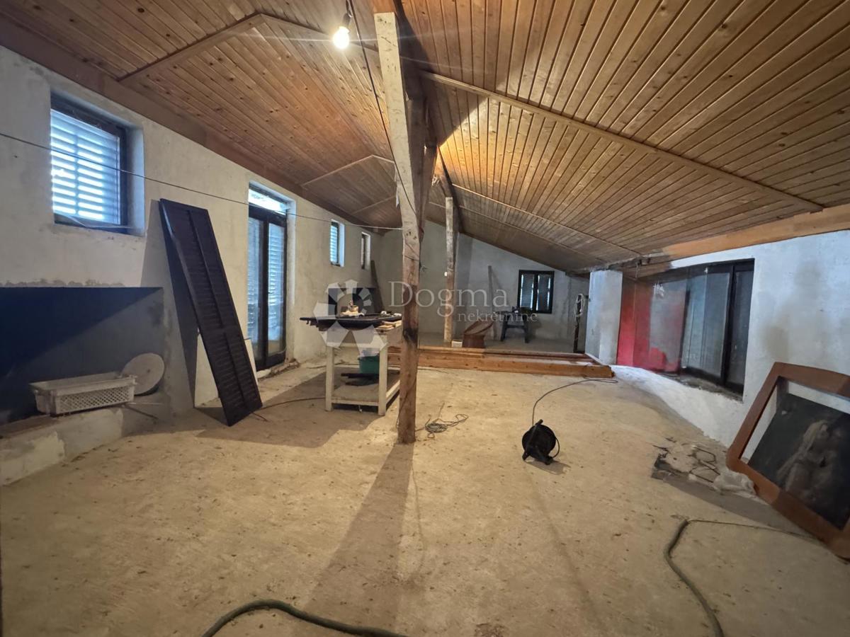 Hiša Kukuljanovo, Bakar, 246m2