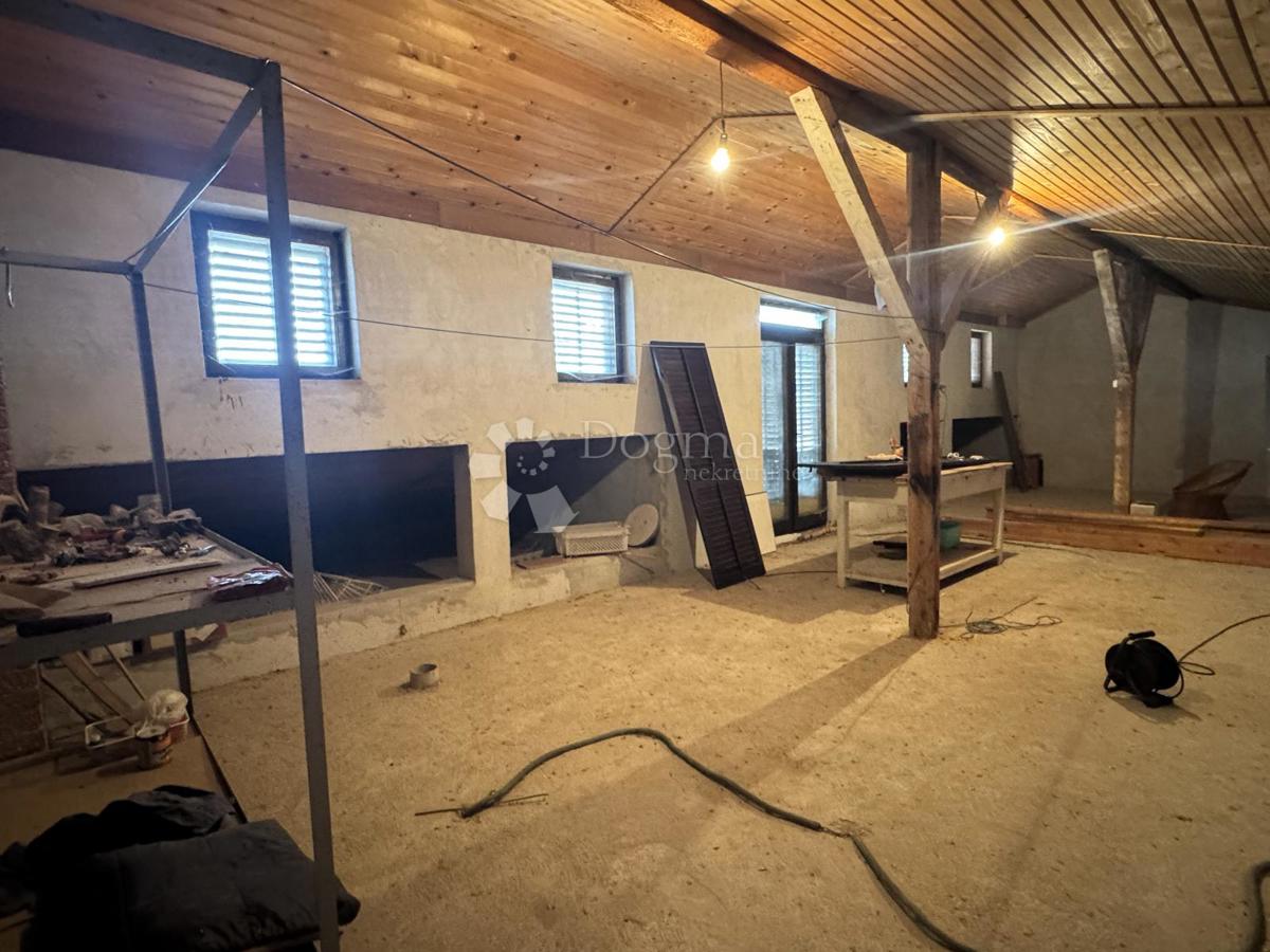 Hiša Kukuljanovo, Bakar, 246m2