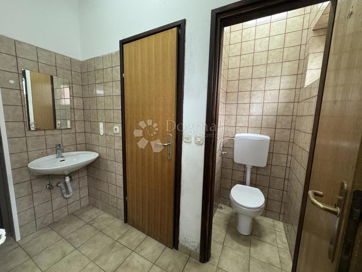 Hiša Kukuljanovo, Bakar, 246m2