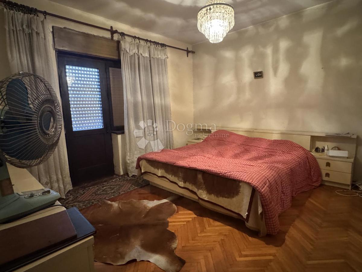 Hiša Kukuljanovo, Bakar, 246m2