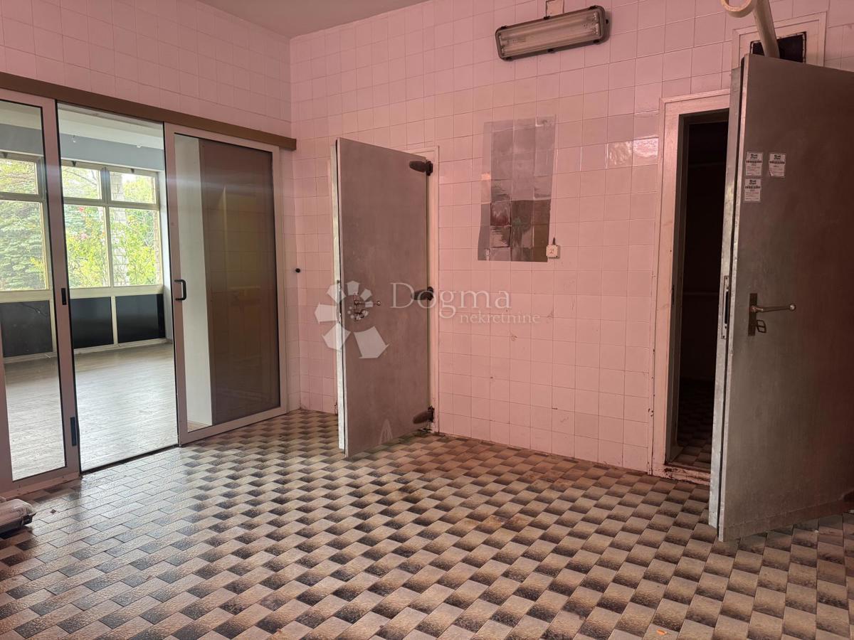 Hiša Kukuljanovo, Bakar, 246m2