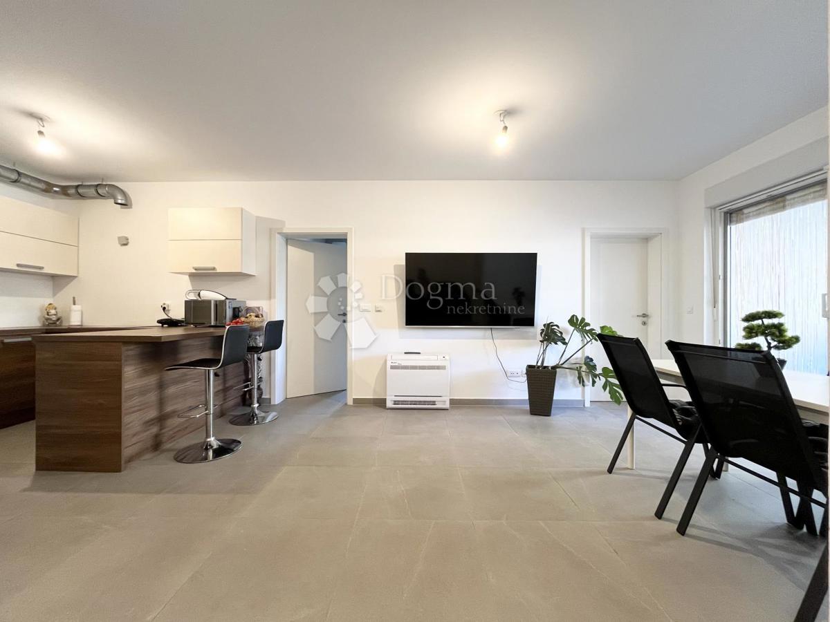 Stanovanje Umag, 70,75m2