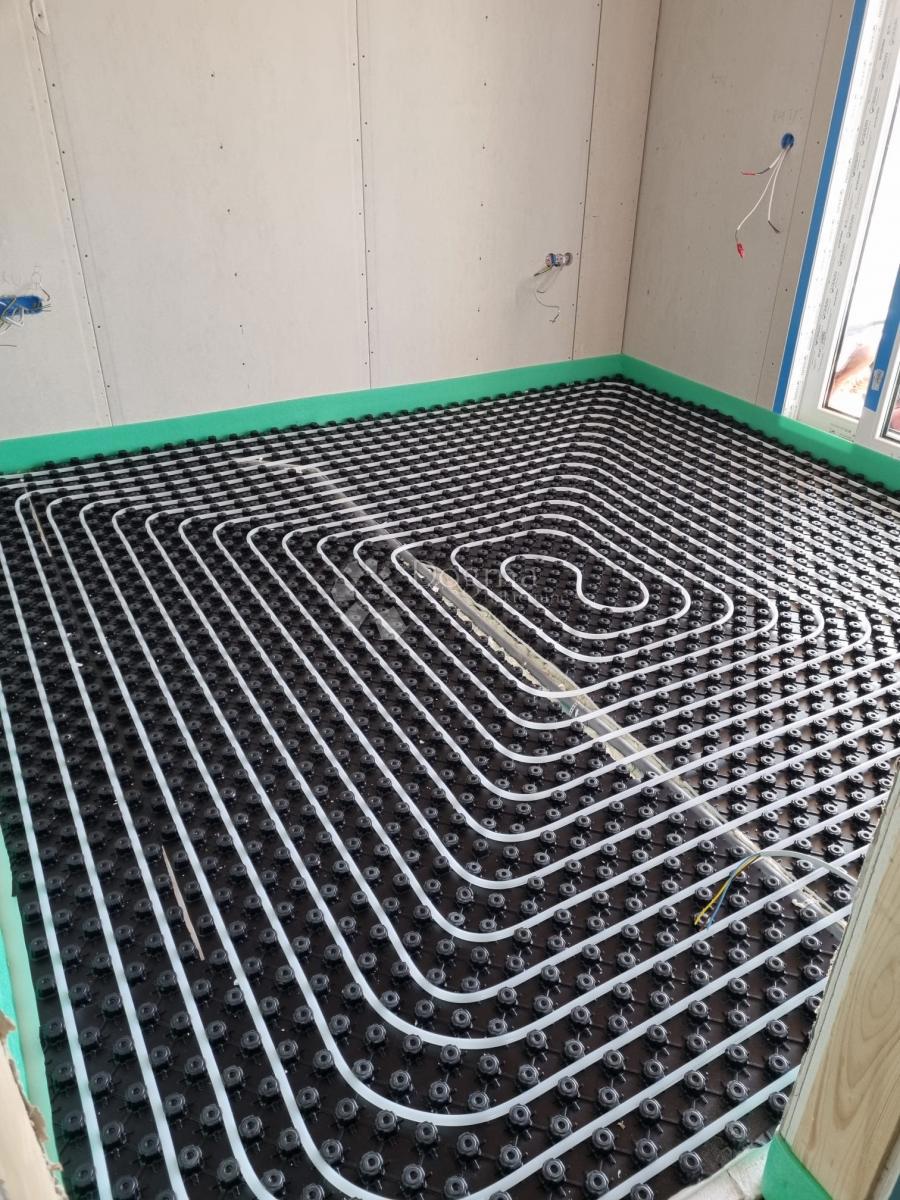 MODERNA VILA Z NESKONČNIM BAZENOM - Pula/Štinjan