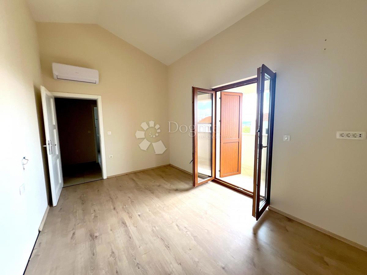 Hiša Kaštelir, Kaštelir-Labinci, 190m2