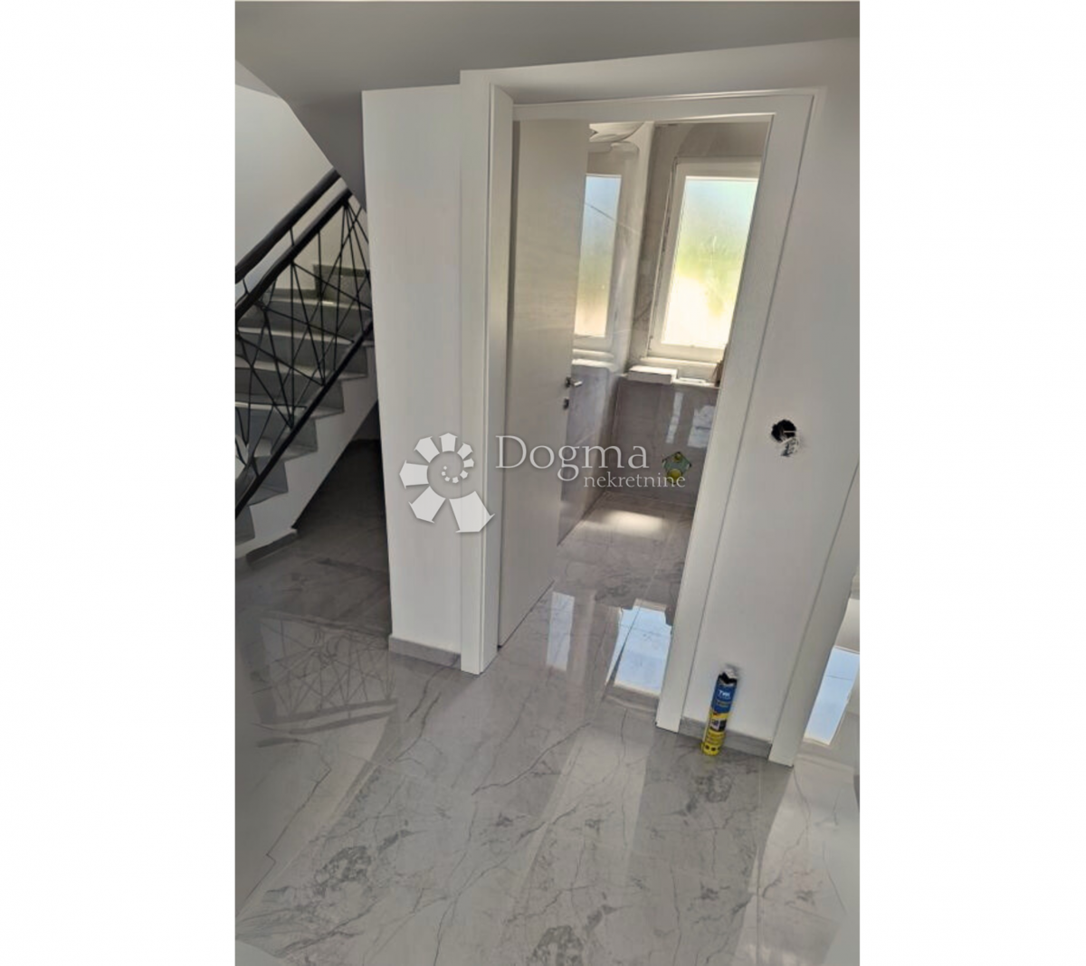 Hiša Rtina, Ražanac, 191,70m2