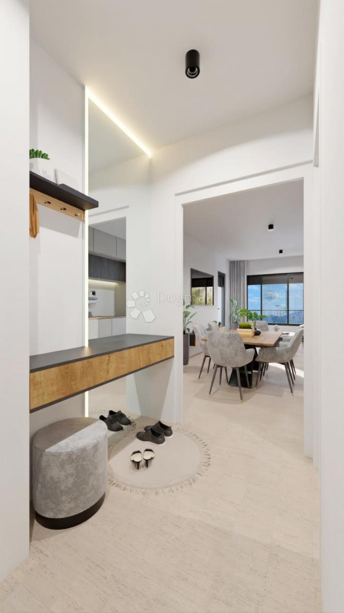 Stanovanje Okrug Gornji, Okrug, 72m2