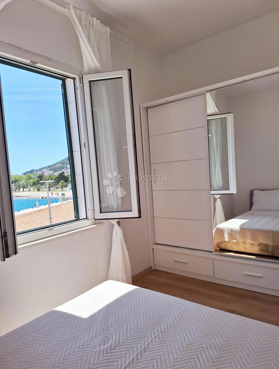 Stanovanje Omiš, 60m2