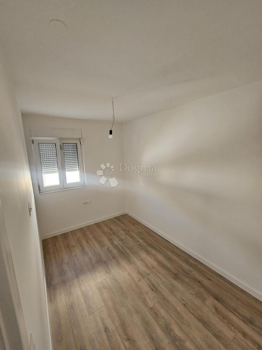 Stanovanje Kaštel Sućurac, Kaštela, 59m2