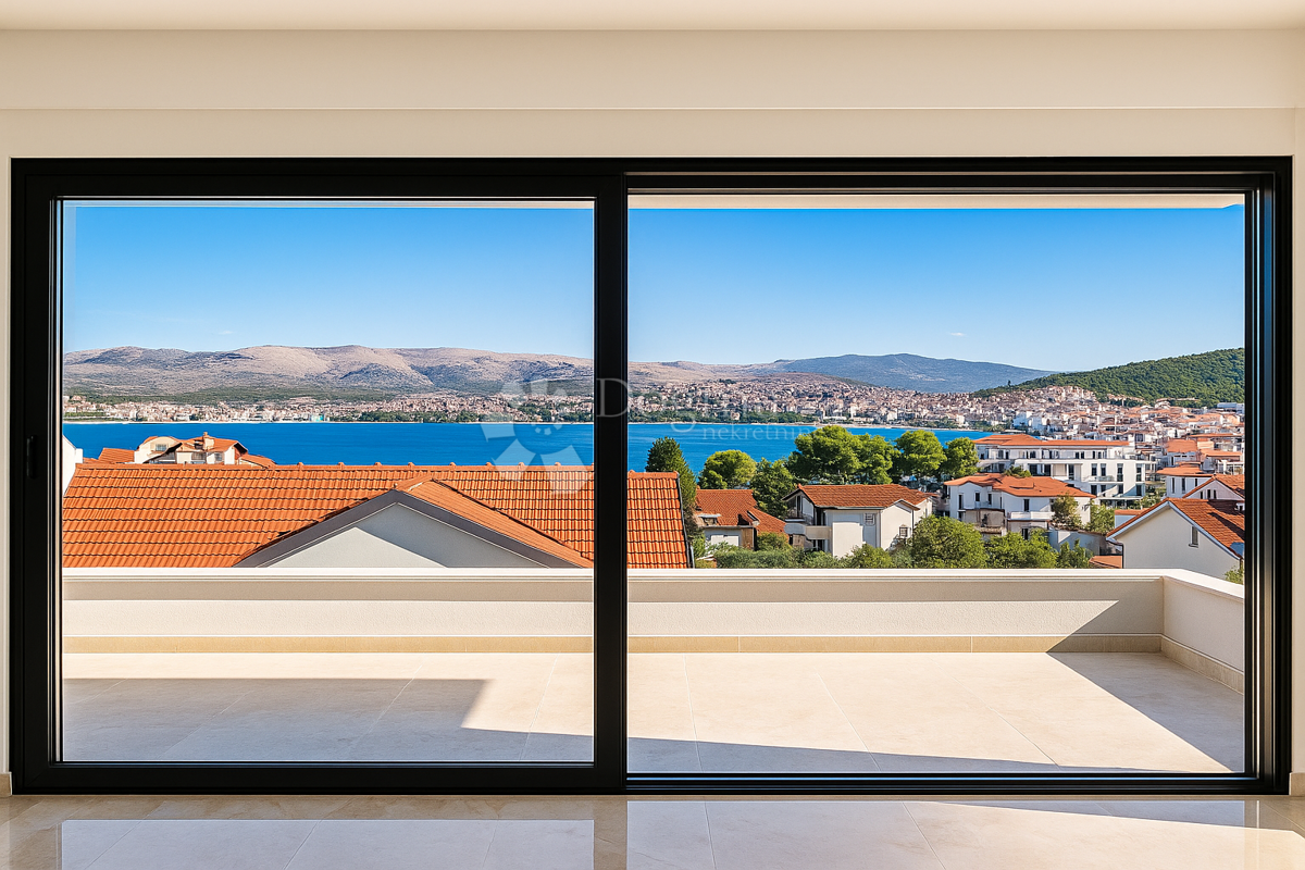 Čiovo - Penthouse s strešno teraso in pogledom na morje!