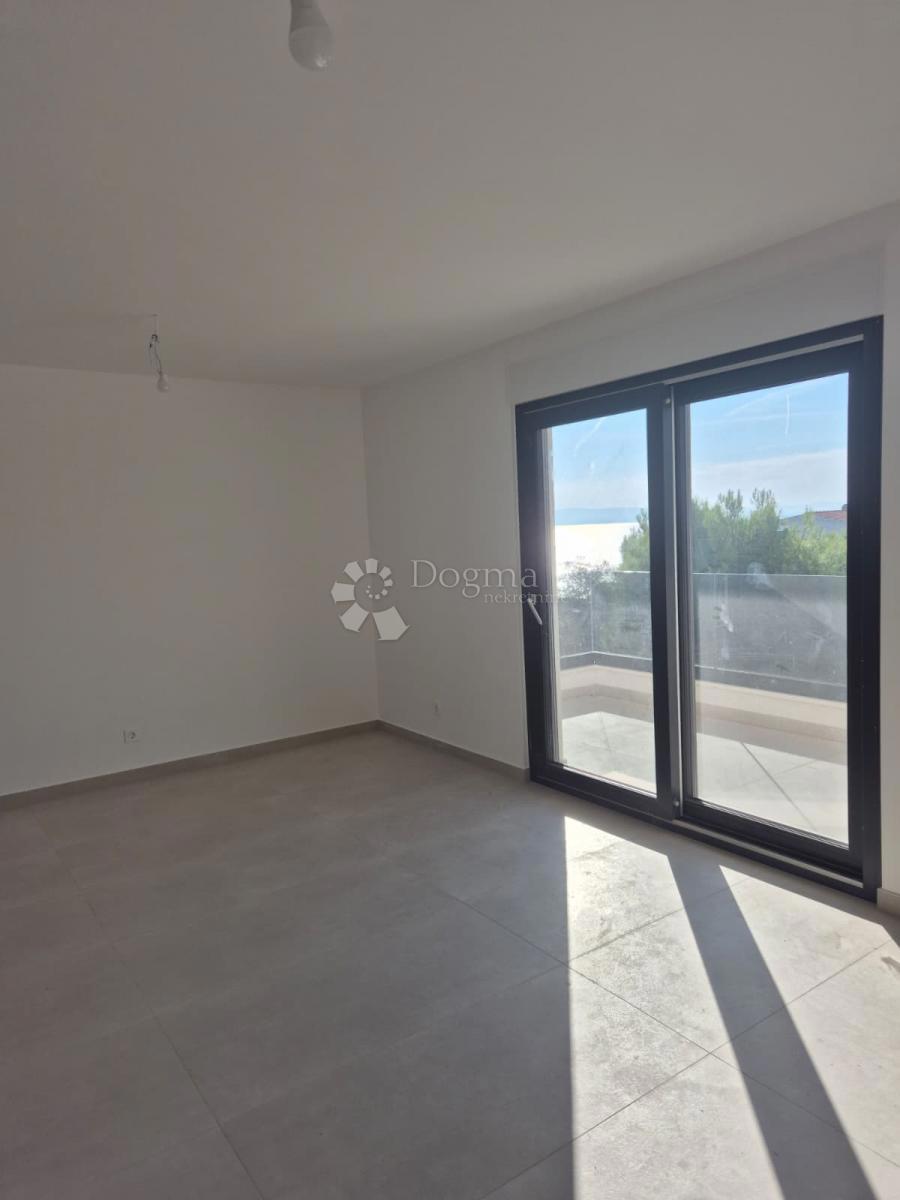 Stanovanje Okrug Gornji, Okrug, 85,69m2 (MAVAŠTICA)