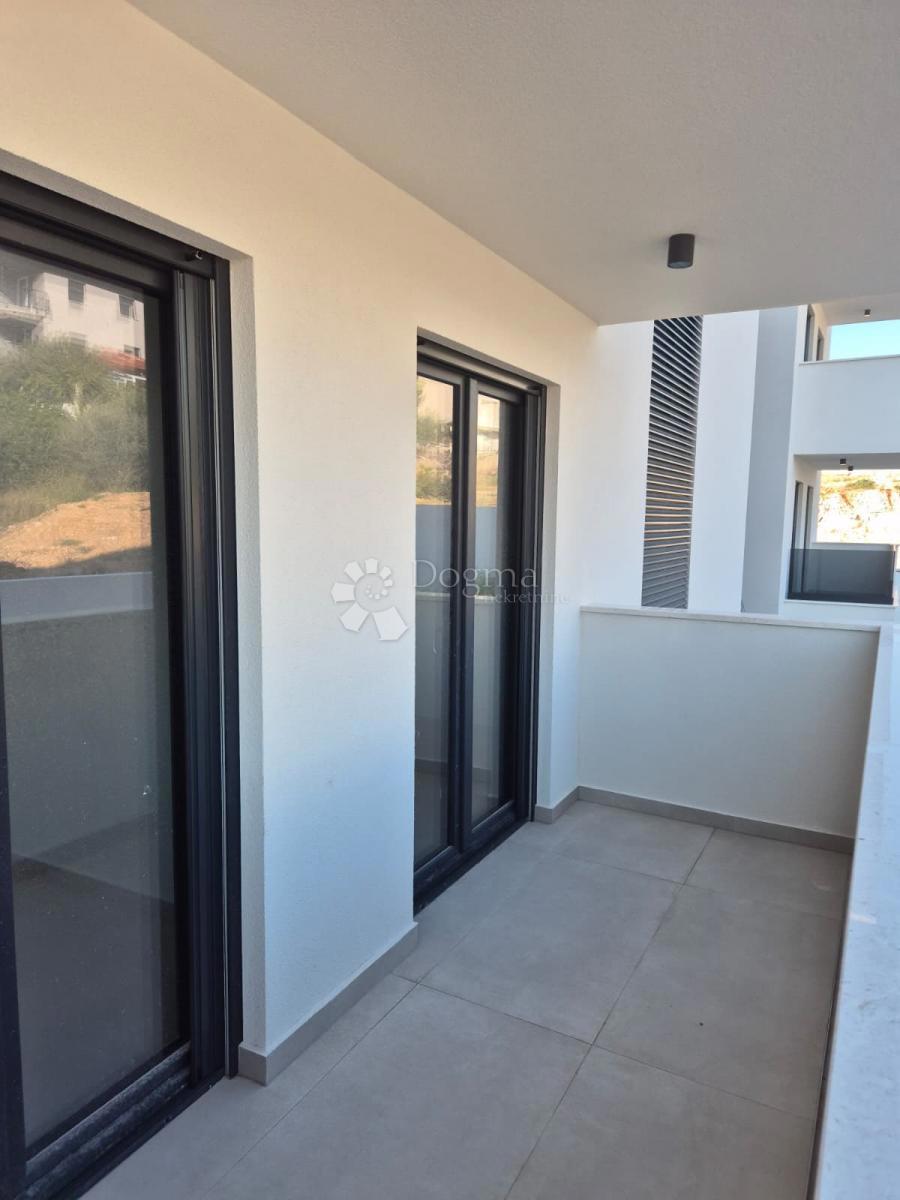 Stanovanje Okrug Gornji, Okrug, 85,69m2 (MAVAŠTICA)