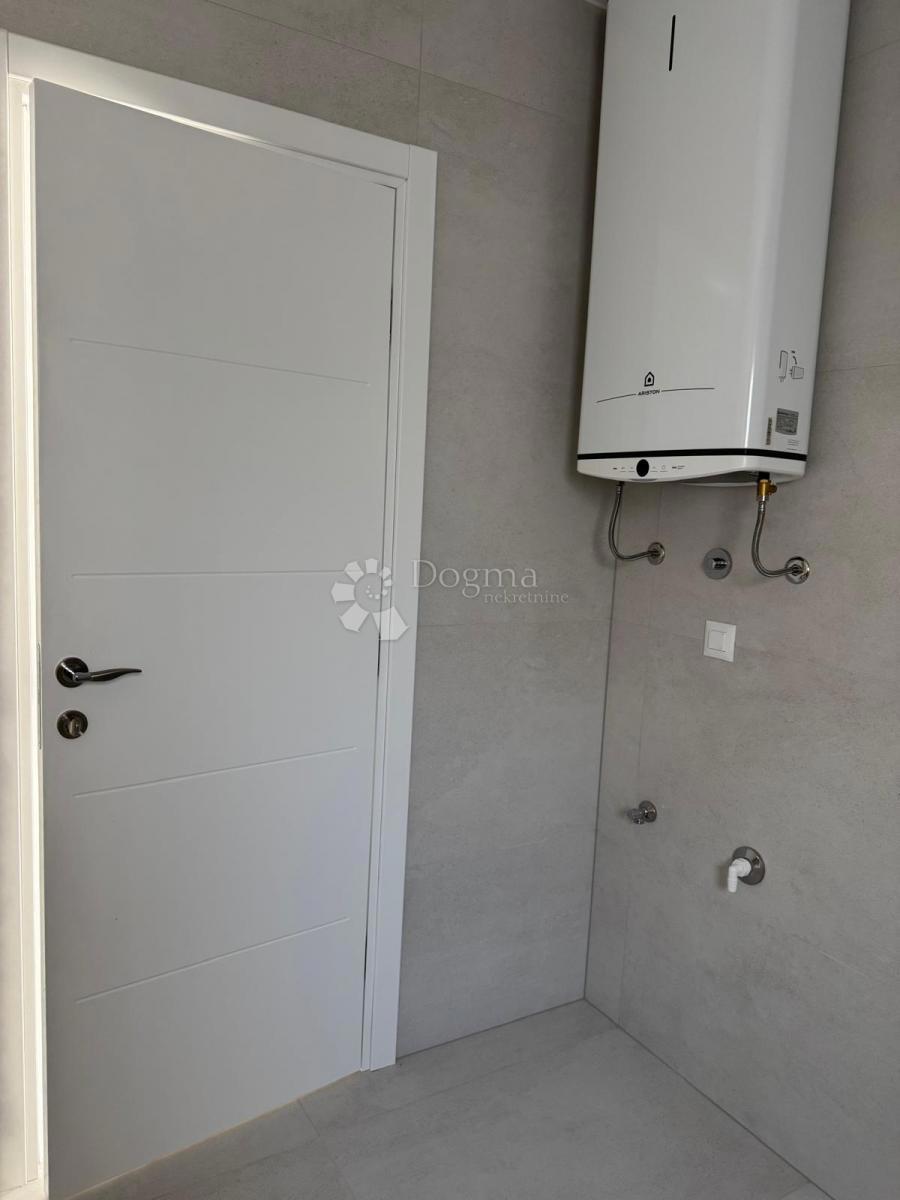 Stanovanje Makarska, 84,98m2