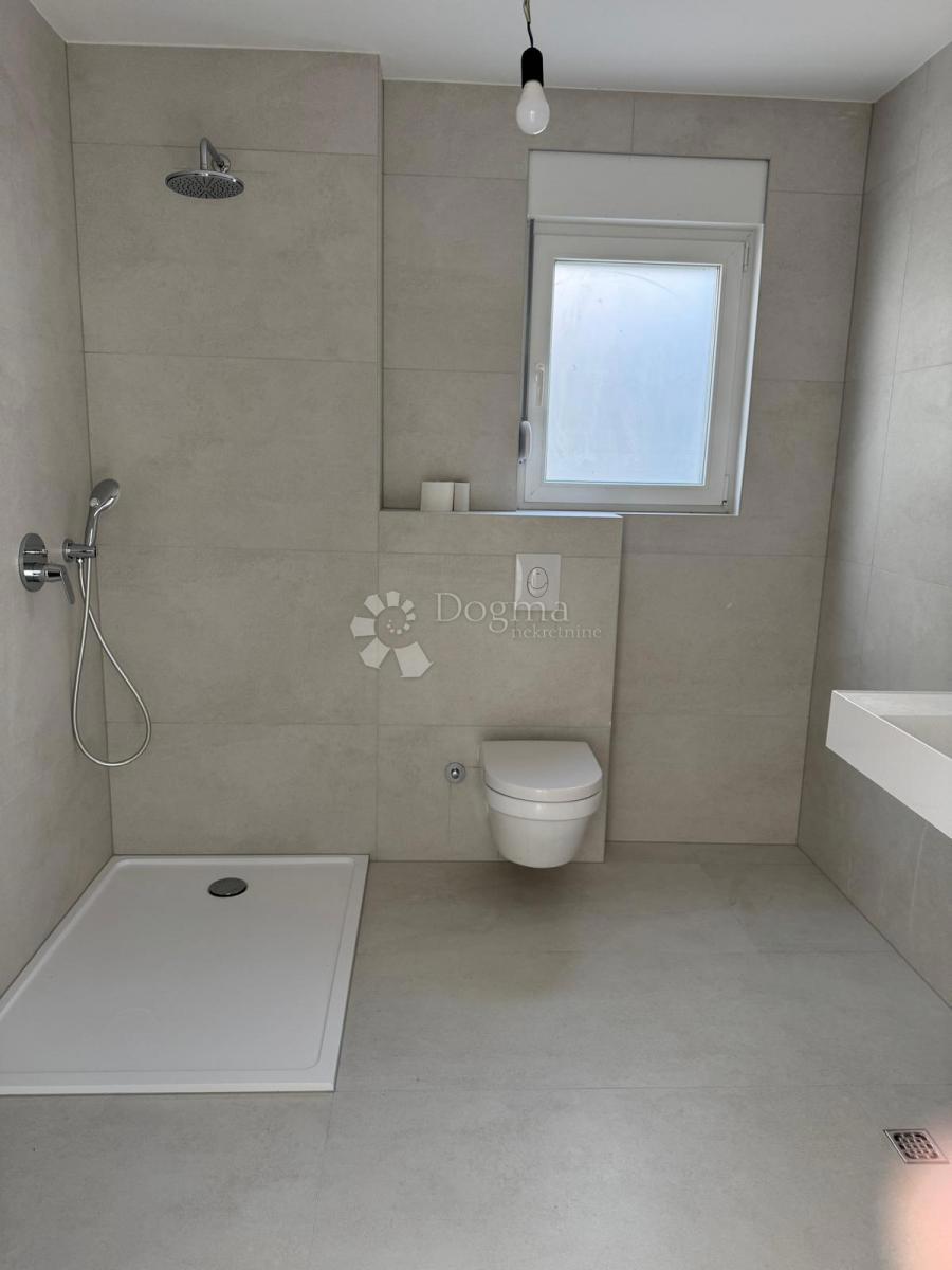 Stanovanje Makarska, 84,98m2