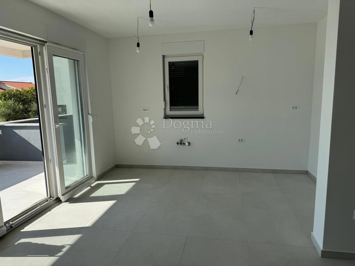 Stanovanje Makarska, 84,98m2