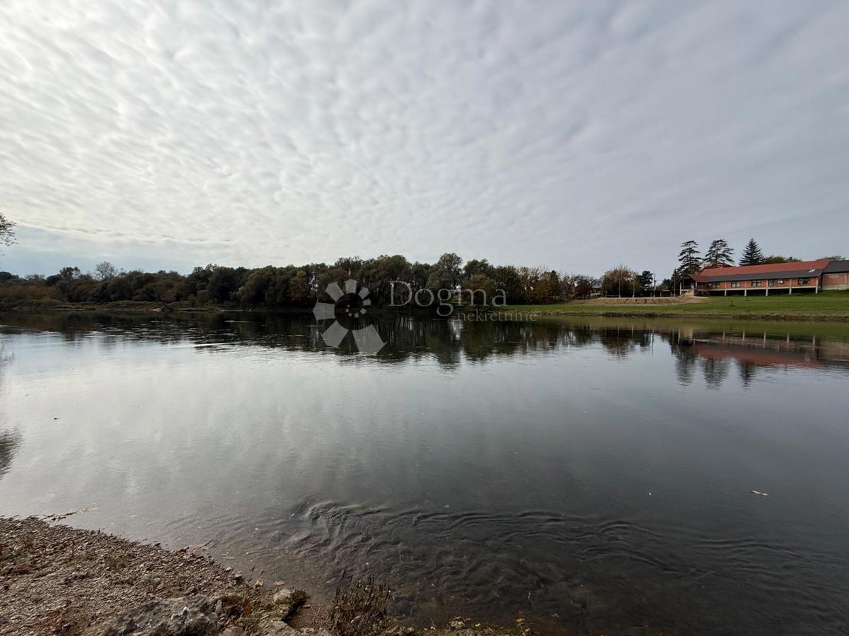 Zazidljivo zemljišče Nebojan, Petrinja, 565m2