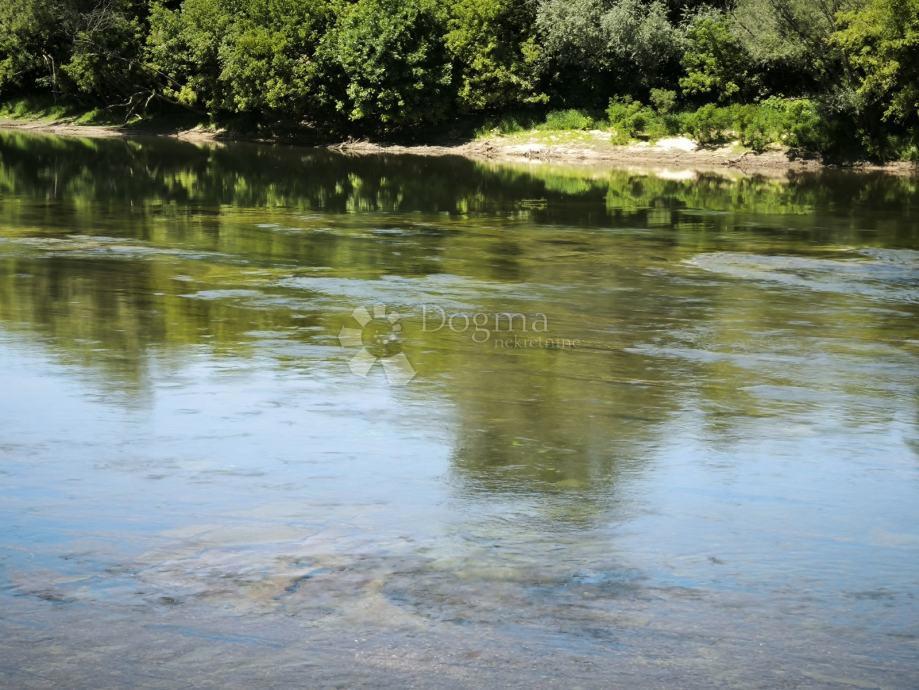 Zazidljivo zemljišče Nebojan, Petrinja, 565m2