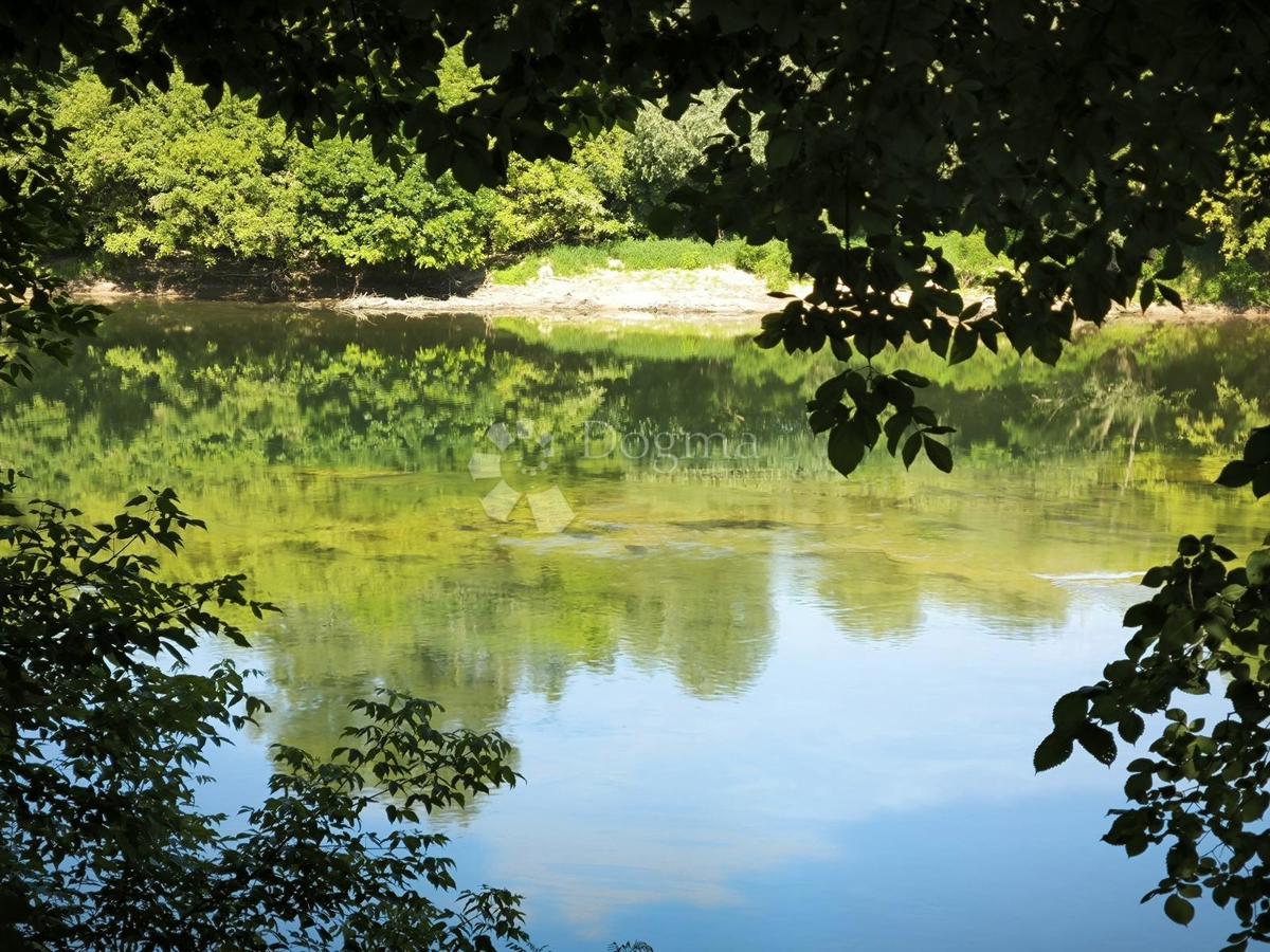 Zazidljivo zemljišče Nebojan, Petrinja, 565m2