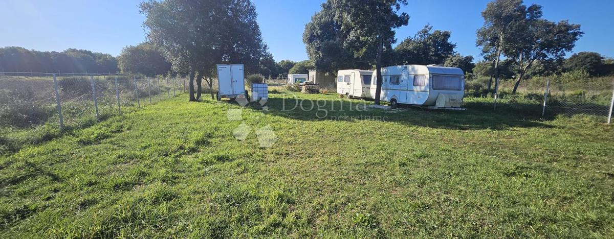 Kmetijsko zemljišče Šišan, Ližnjan, 449m2