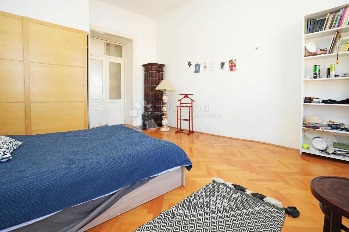 Čudovito stanovanje blizu tržnice s teraso