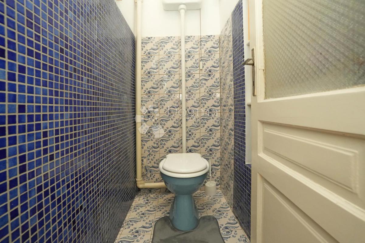 Čudovito stanovanje blizu tržnice s teraso