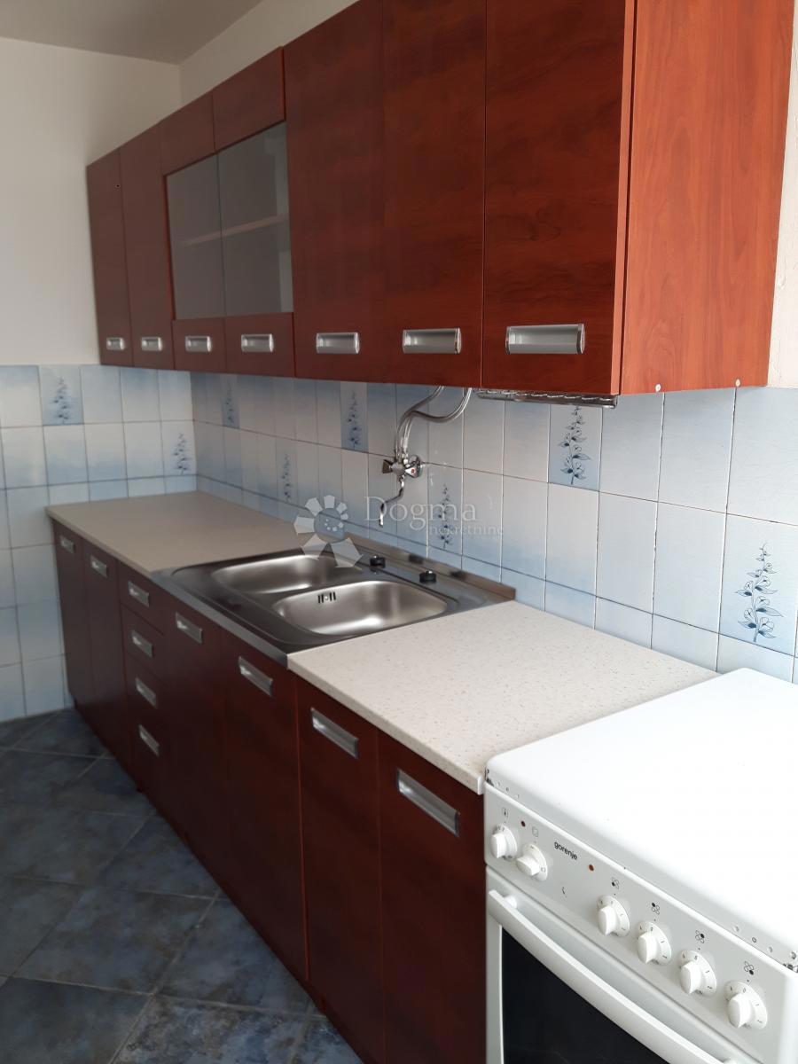 Hiša Petruševec, Peščenica - Žitnjak, 200m2