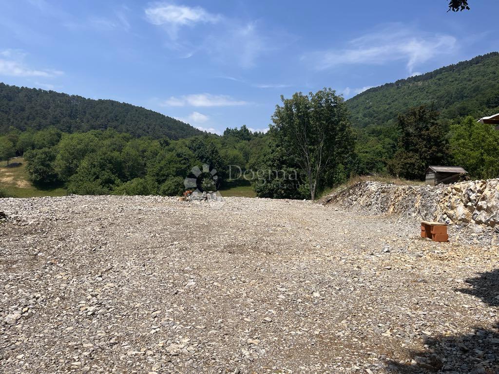 Zazidljivo zemljišče Klana, 1.156m2