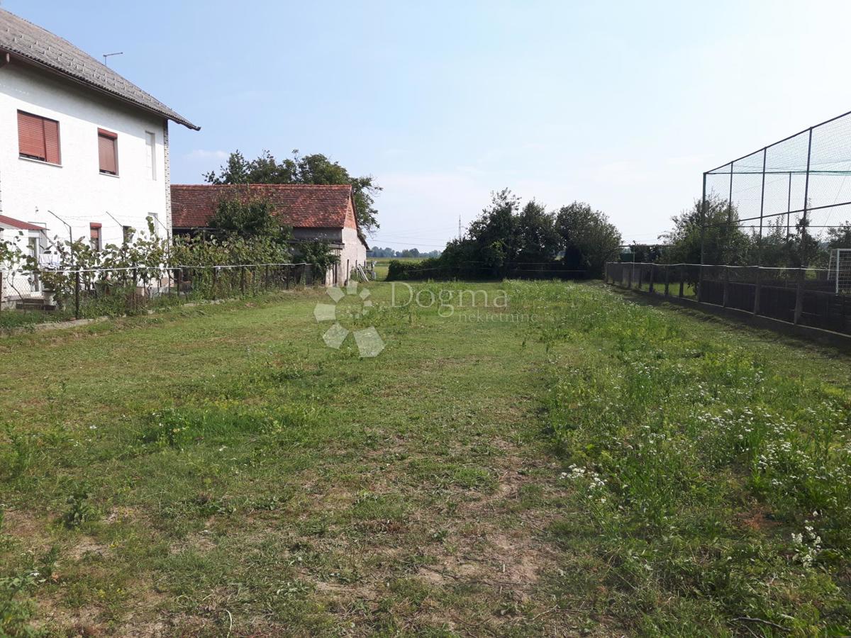 Zazidljivo zemljišče Petruševec, Peščenica - Žitnjak, 1.400m2